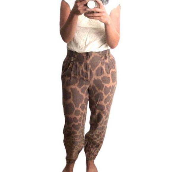Anthropologie Giraffe Print Joggers - Picture 3 of 15